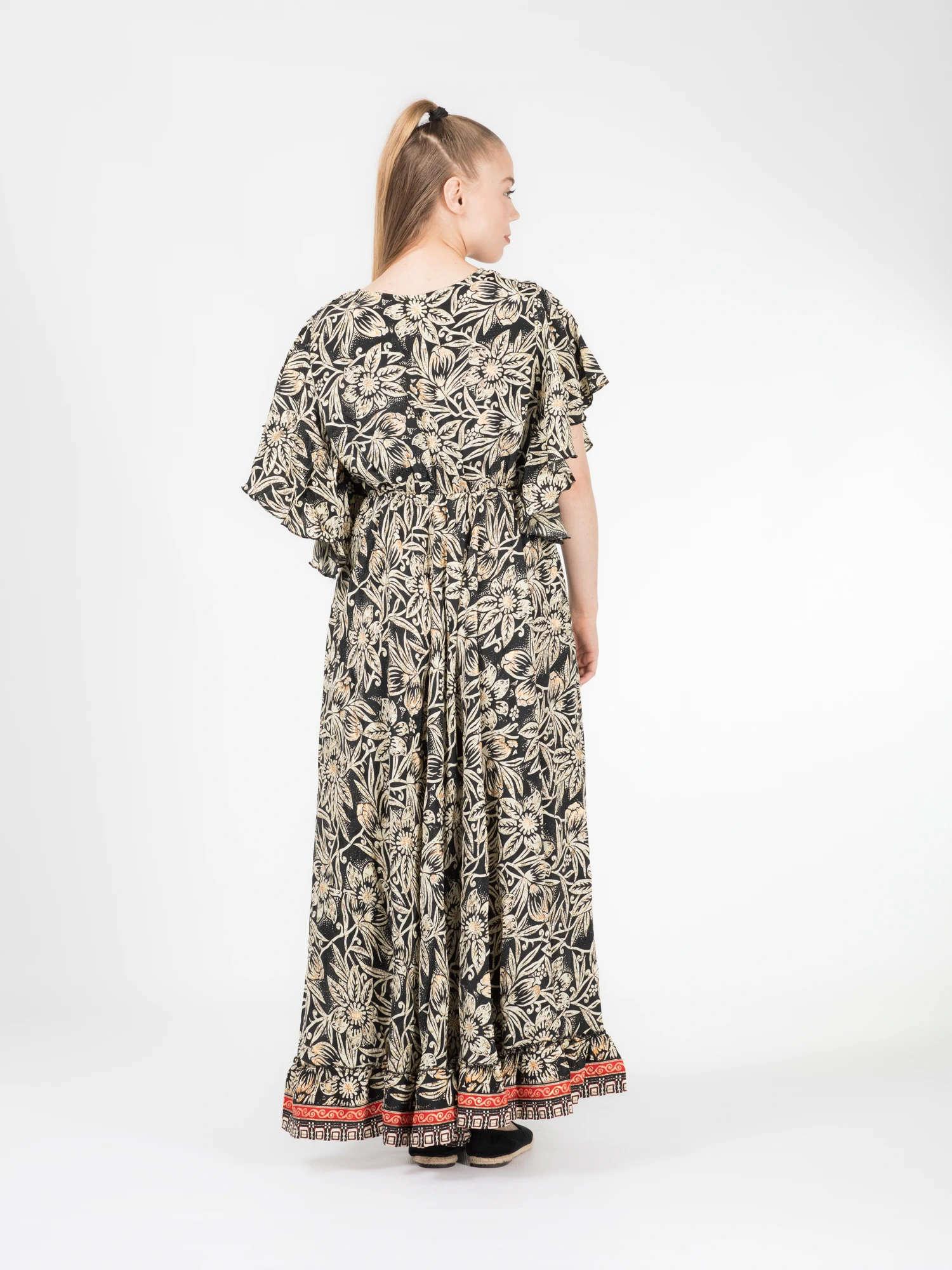 Rochie boho lungă din material fluid cu decolteu romantic și detalii aurii - Model 2 [3]