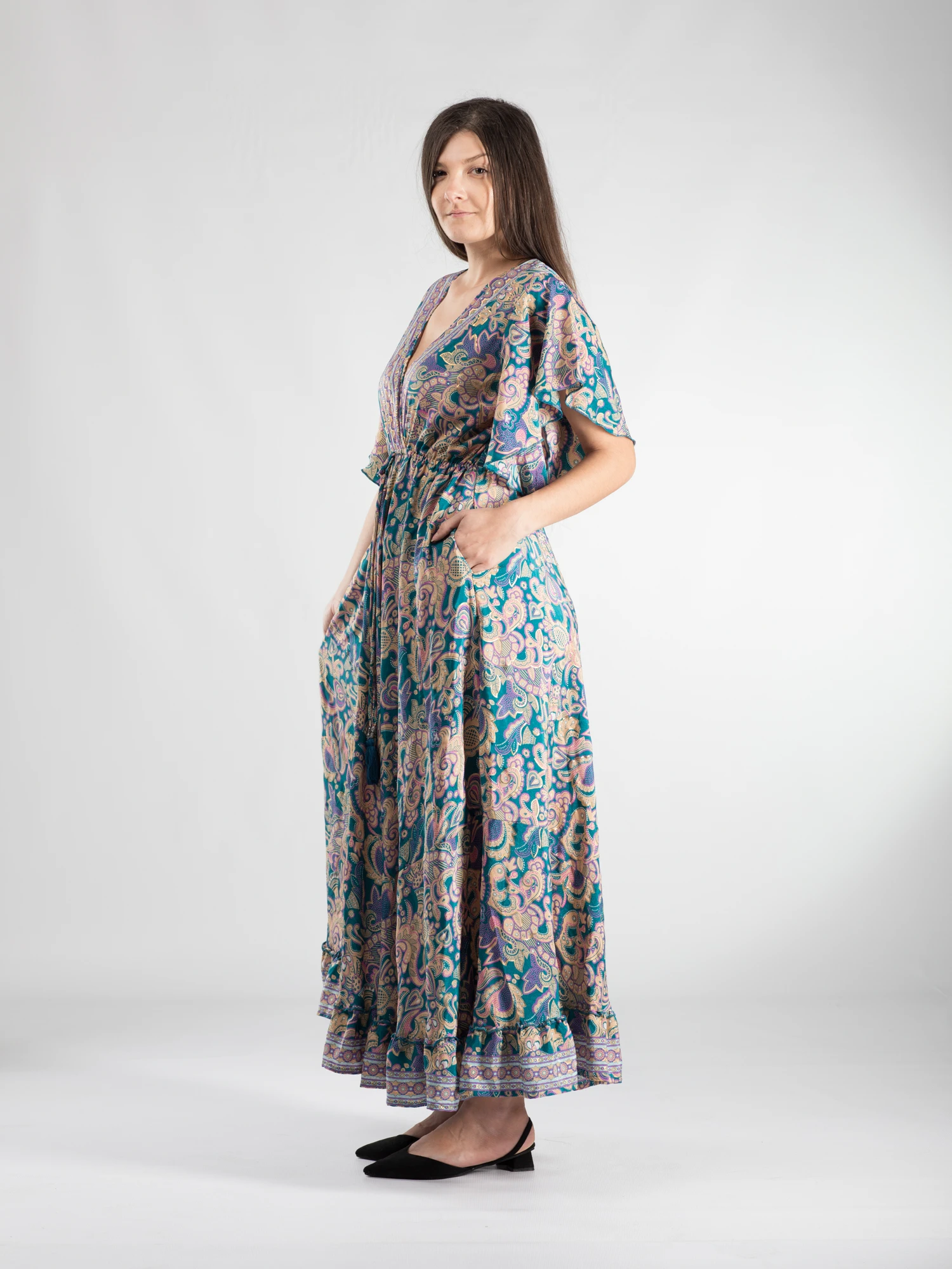 Rochie boho lungă din material fluid cu decolteu romantic și detalii aurii - Model 7 [2]