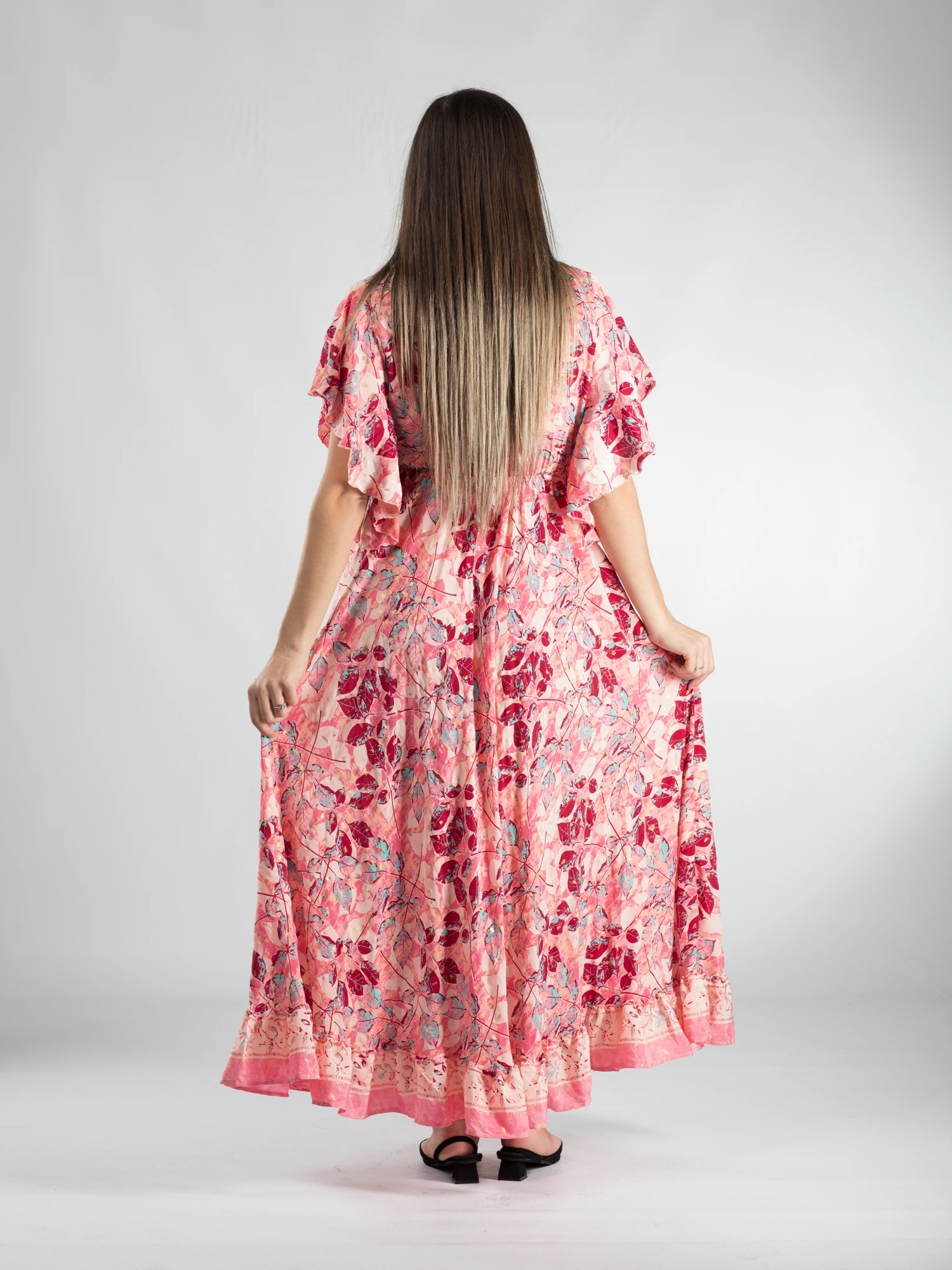 Rochie boho lungă din material fluid cu decolteu romantic și detalii aurii - Model 8 [3]