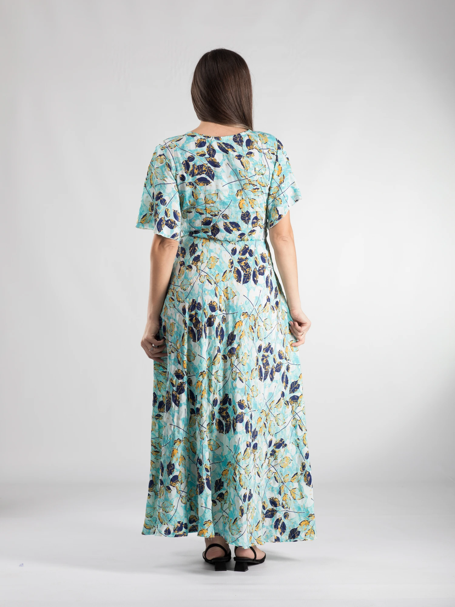 Rochie boho lungă din material fluid cu șnur în talie și detali aurii - Model 8 [3]