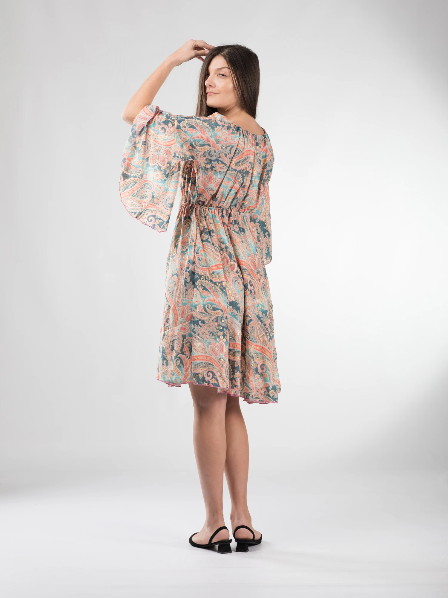 Rochie boho midi din material fluid, cu detalii aurii și mâneci 3/4 - Model 1 [4]