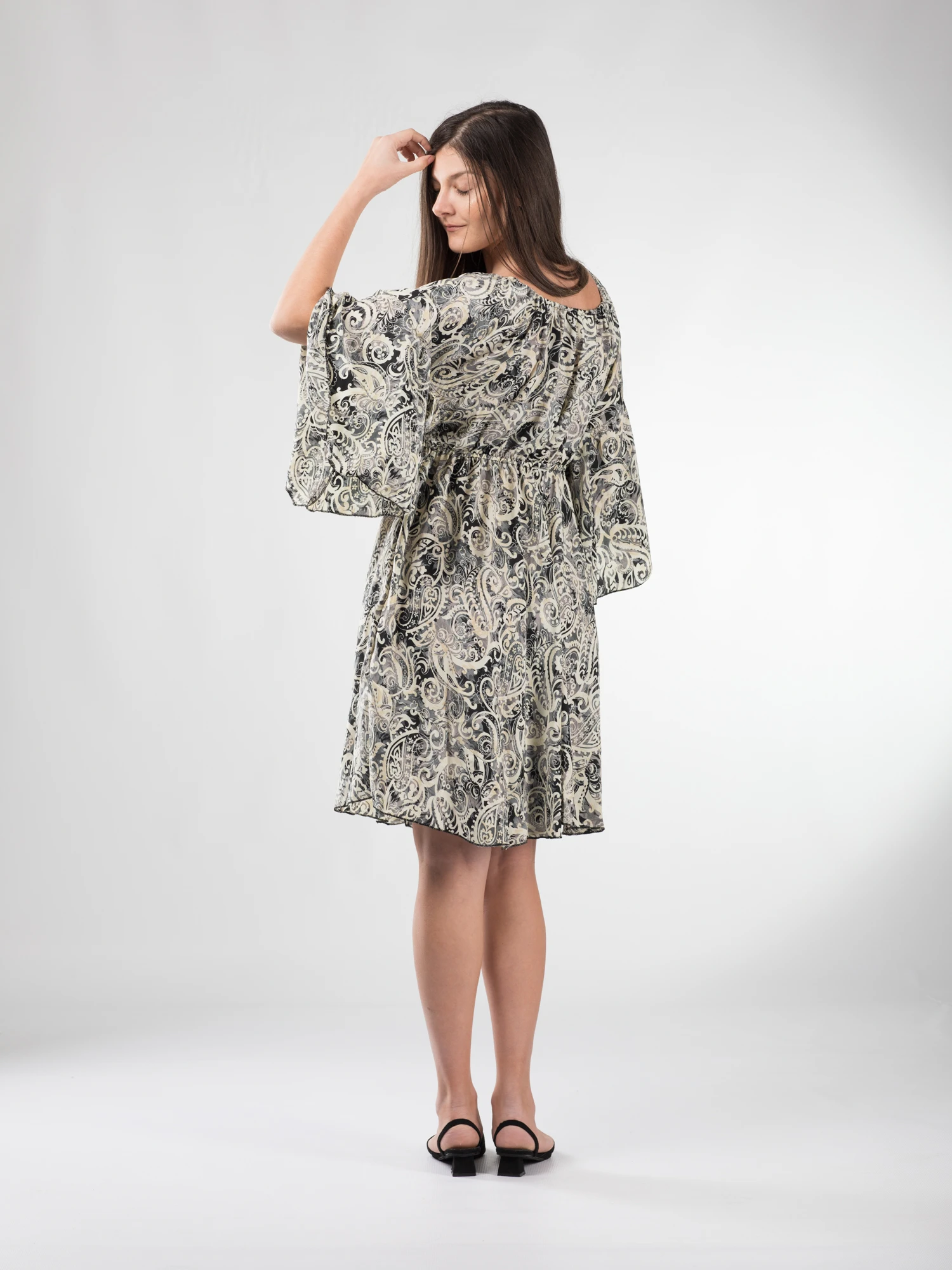 Rochie boho midi din material fluid, cu detalii aurii și mâneci 3/4 - Model 2 [4]