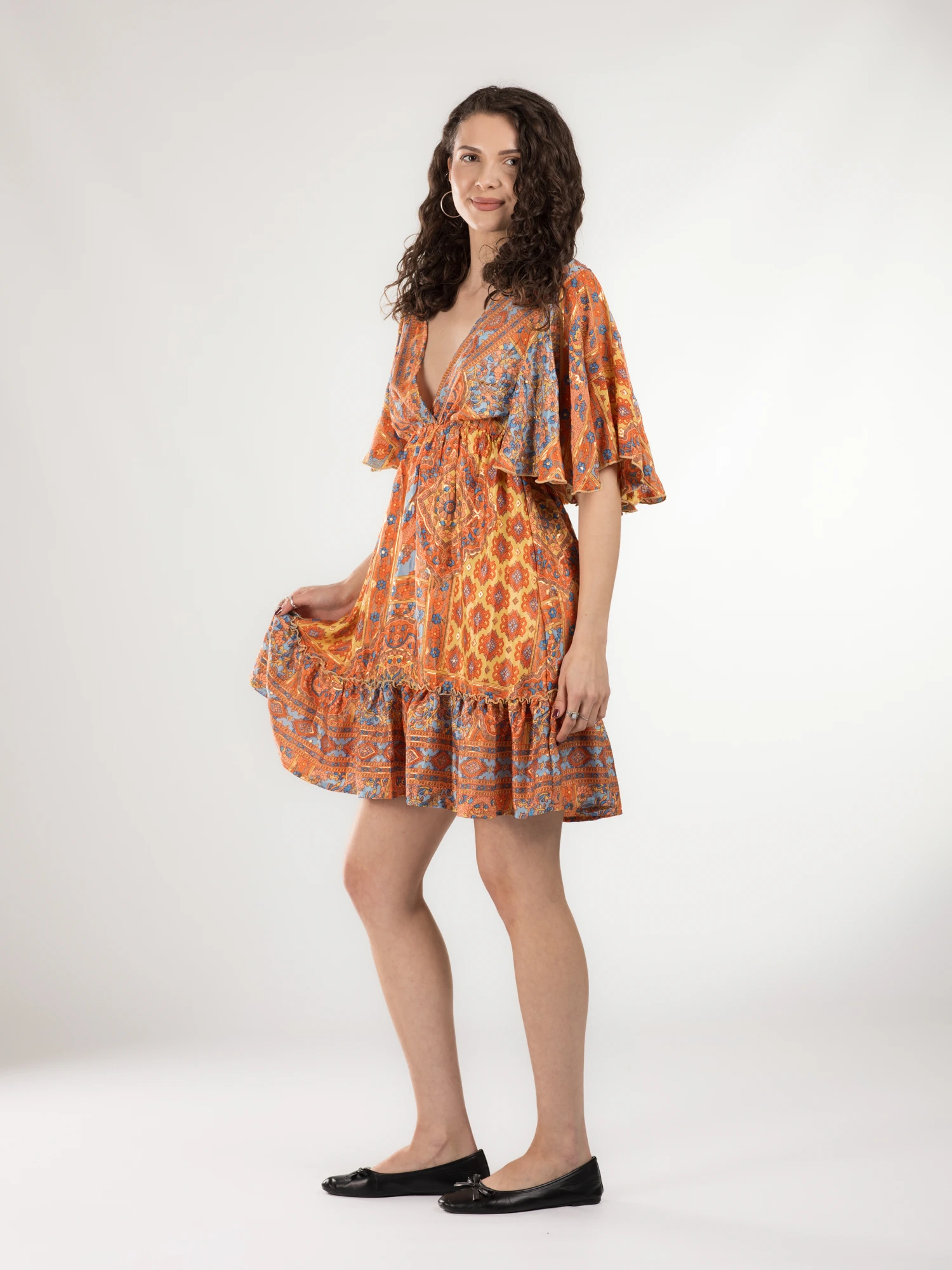 Rochie boho scurtă cu volănașe și print floral - Model 10 [2]