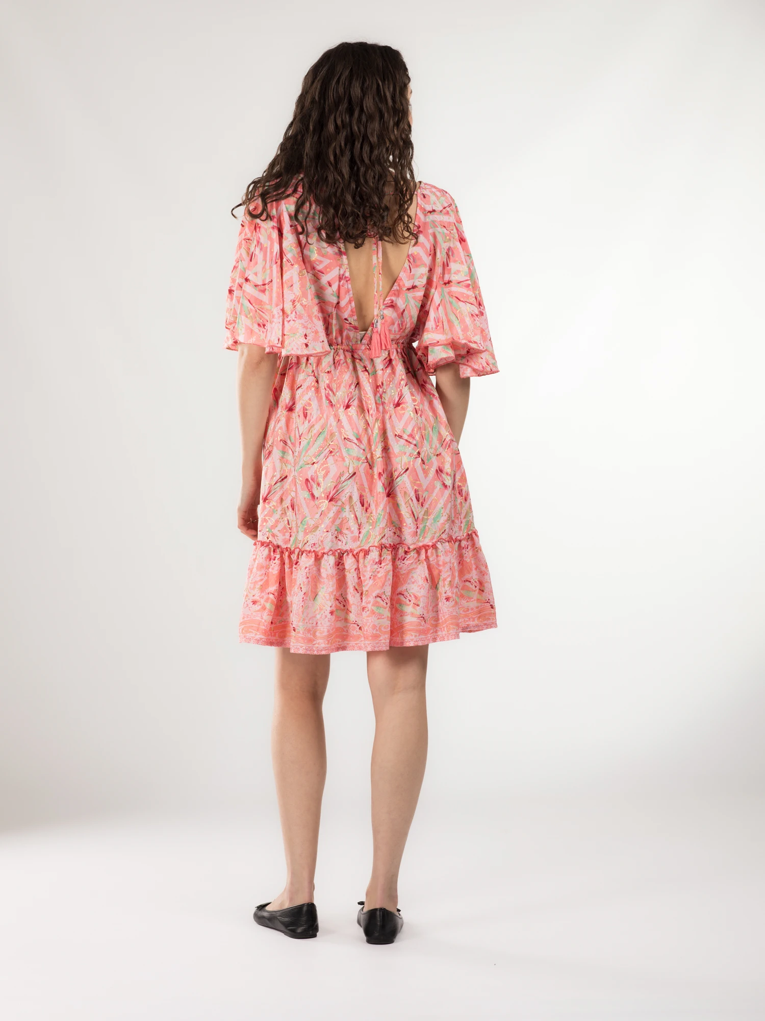 Rochie boho scurtă cu volănașe și print floral - Model 8 [3]