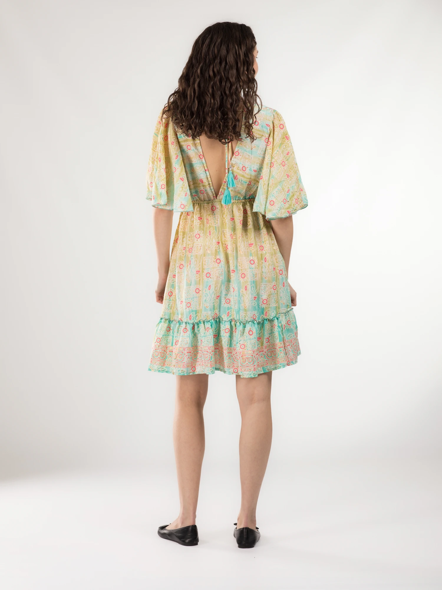 Rochie boho scurtă cu volănașe și print floral - Model 9 [3]