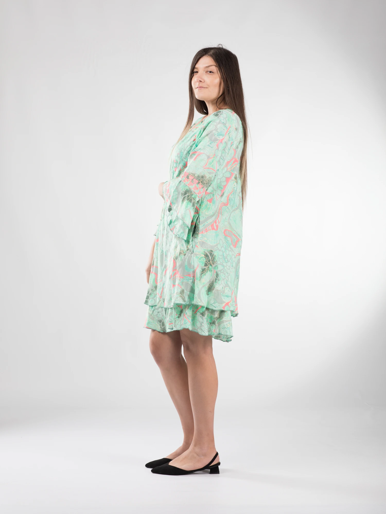 Rochie boho scurtă din material fluid cu mîneci 3/4 cu volane - Model 4 [2]