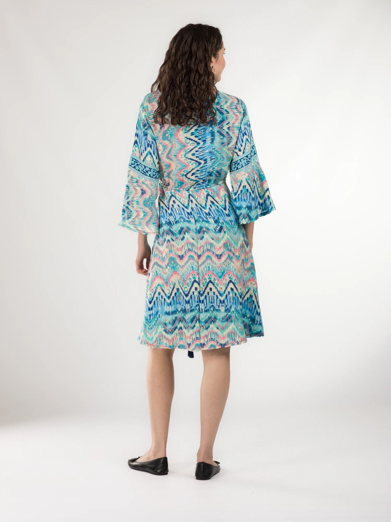 Rochie midi din material fluid cu șnur în talie și mânecă lungă - Model 15 [3]