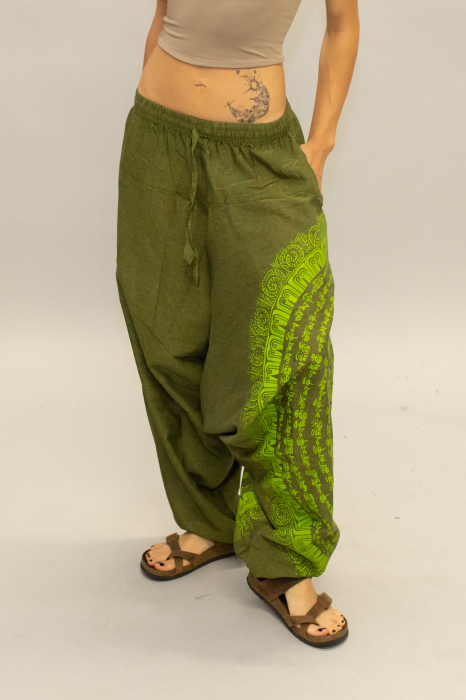 Șalvari din bumbac într-o culoare cu print Mantra - Verde [2]