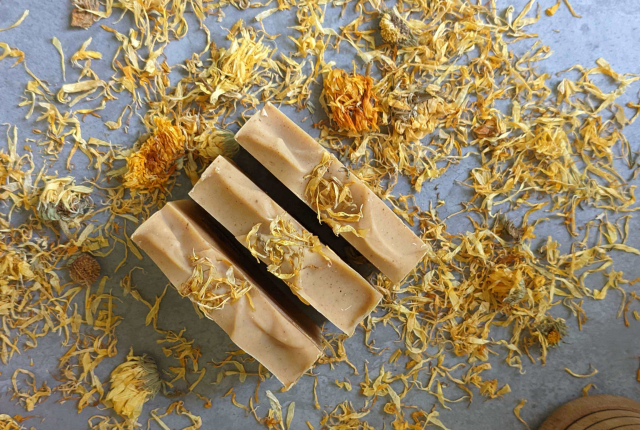 Sapun Natural - Calendula & Turmeric [4]