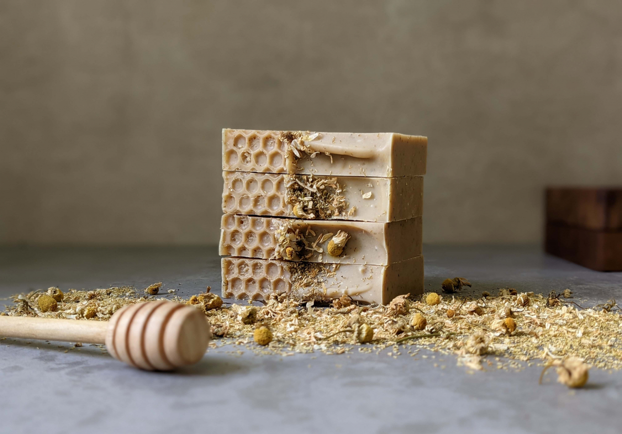 Sapun Natural - Chamomile & Honey [3]