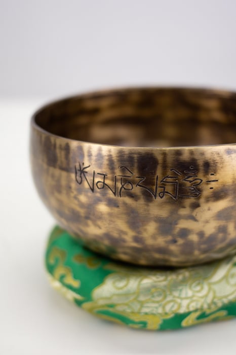 Singing Bowl Tibetan Autentic Forjat manual - Full Moon, 14 cm, 0,593 Kg [4]
