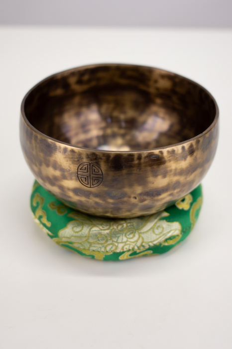 Singing Bowl Tibetan Autentic Forjat manual - Full Moon, 14 cm, 0,593 Kg [1]