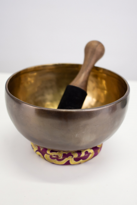 Singing Bowl Tibetan Autentic Forjat manual - Black Golden Borderr,  20,5 cm, 1358 Kg [2]