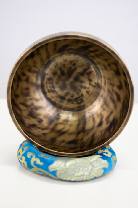 Singing Bowl Tibetan Autentic Forjat manual - Full Moon Jhumeka, 17,5 cm, 1,173 Kg [4]