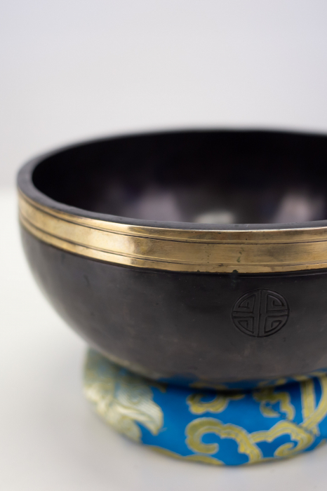 Singing Bowl Tibetan Autentic Forjat manual - Black & Gold Harmony, 19 cm,1,100 Kg [2]