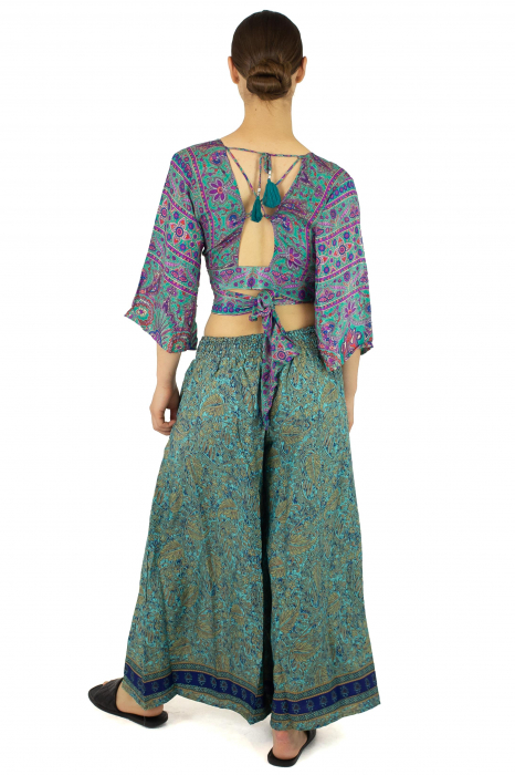 Top din material fluid cu imprimeu floral - Model 1 [3]