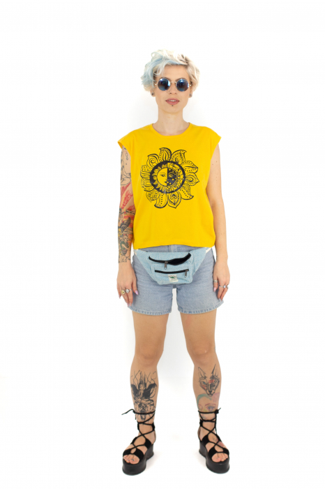 Tricou fara maneci cu print astral - Galben [2]