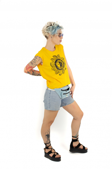 Tricou fara maneci cu print astral - Galben [3]