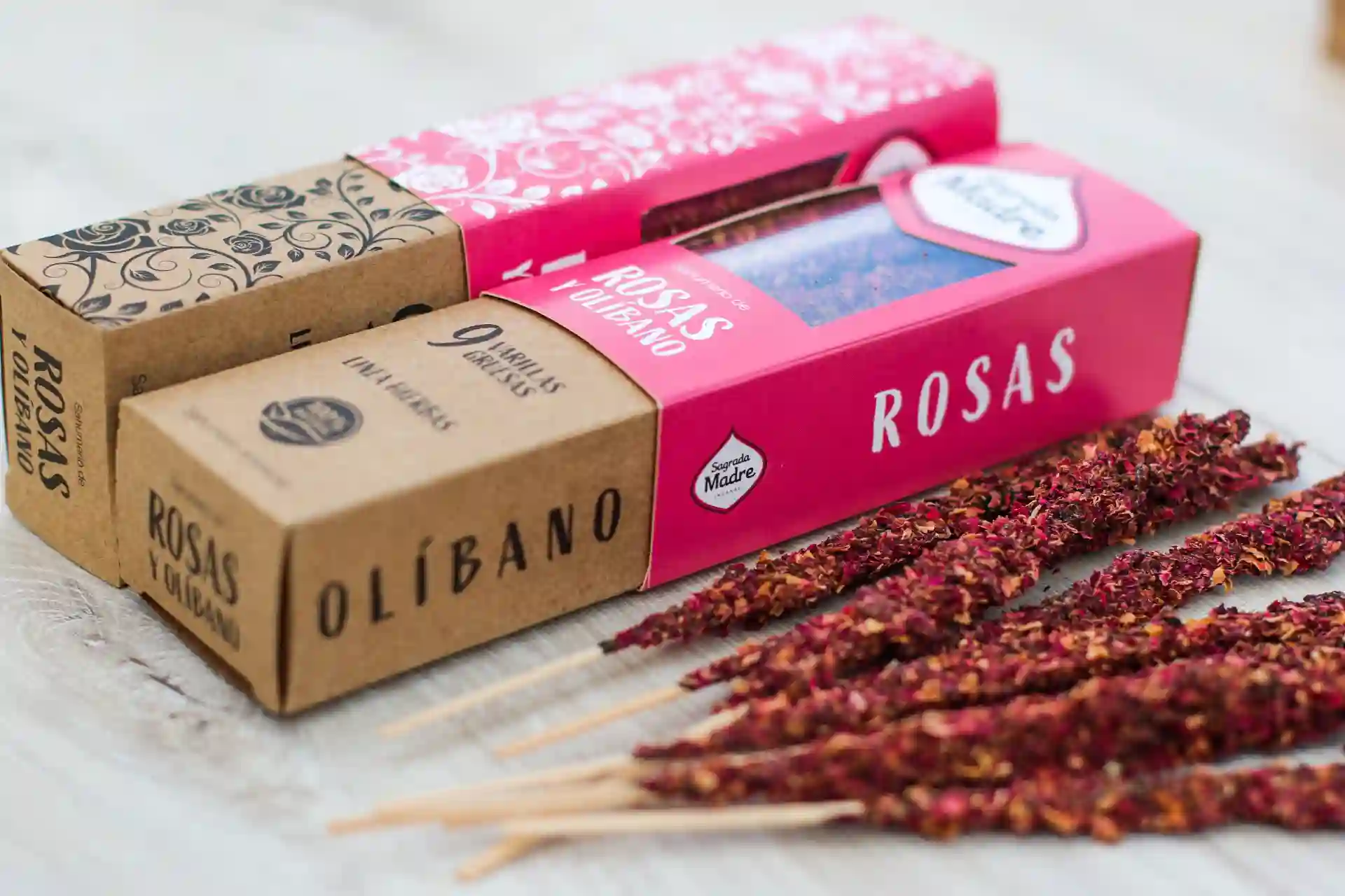 Bețișoare Parfumate Luxury Sagrada Madre Colecția Linea Hierbas – Rosas y Olibano (Roses and Olibanum) [1]