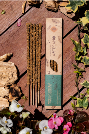 Argentina - Bețișoare Parfumate Luxury Sagrada Madre Colecția Artesano - Palo Santo y Freesias (Harmony and Serenity)