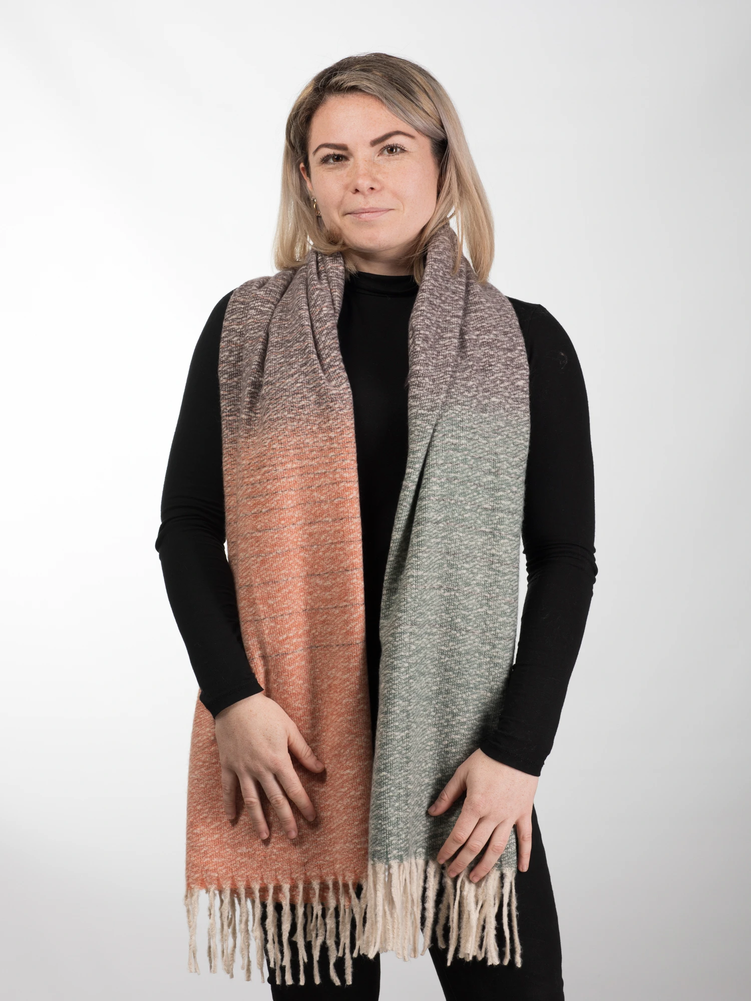 ACCESORII DE IARNĂ - Esarfa eleganta din casmir tip sal - Model Unicat 31