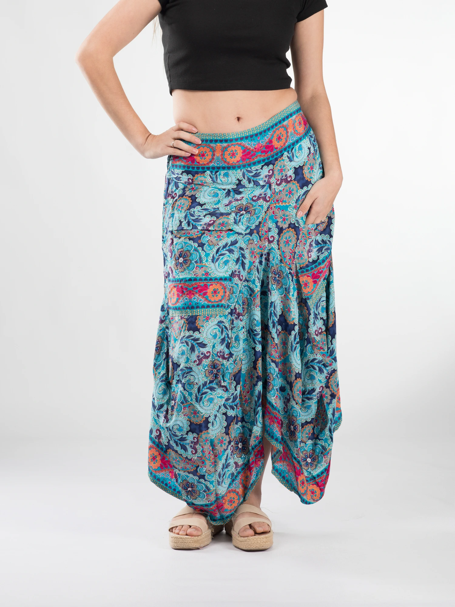 Primavara 2026 - Fusta asimetrica din material fluid cu print floral - Model 73