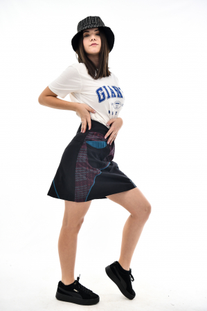 Fusta medie cu un buzunar cu print abstract - Negru [7]