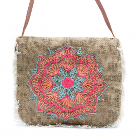 FEMEI - Geantă de umăr cu franjuri și broderie - Mandala