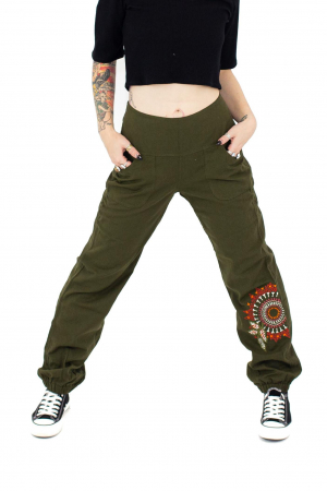 Pantaloni cu buzunare laterale si broderie [0]