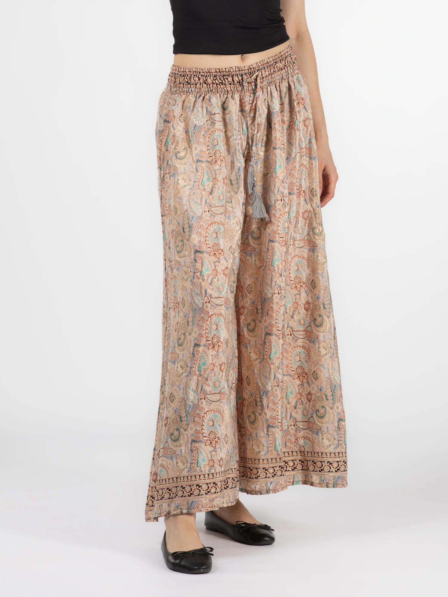 Pantaloni - Pantaloni cu croi lejer din material fluid și fir auriu - Model 29