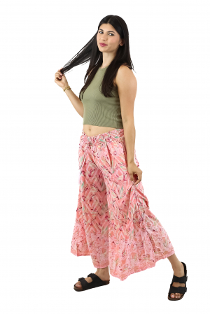 Pantaloni cu croi lejer din material fluid si fir auriu - Model 12 [2]