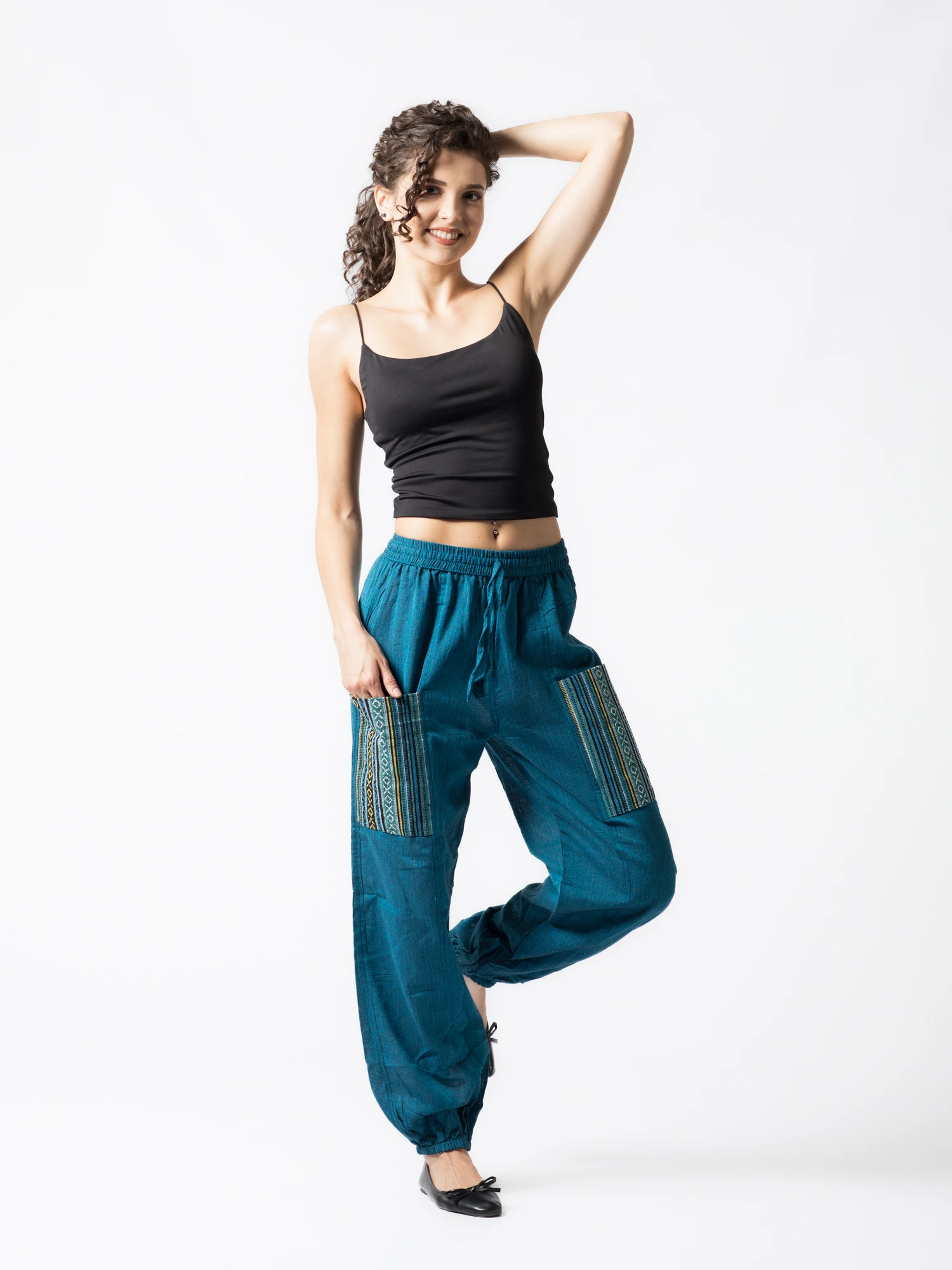 Pantaloni din bumbac cu șnur în talie și buzunare frontale cu detalii - Vișiniu [5]