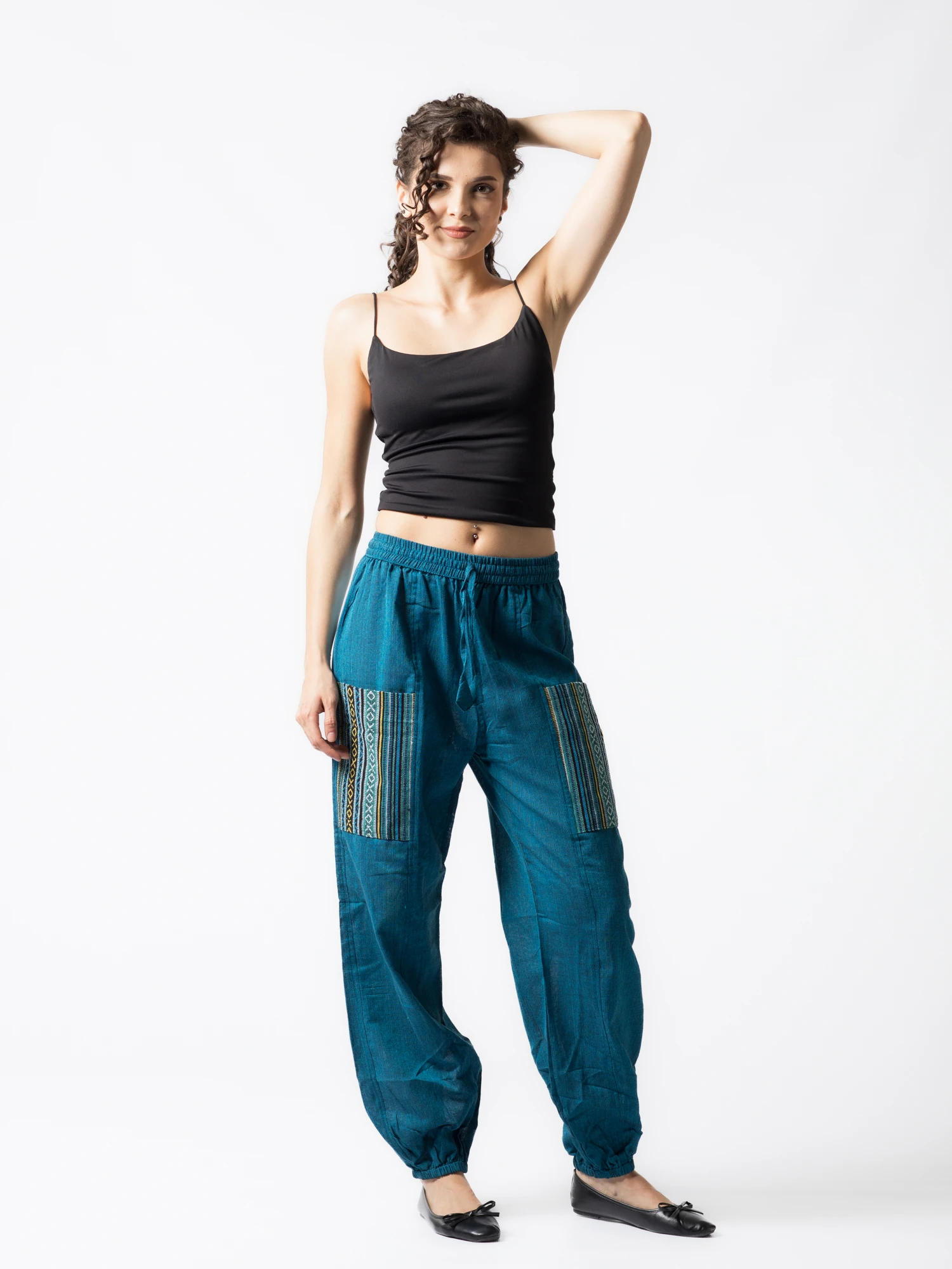 Pantaloni din bumbac cu șnur în talie și buzunare frontale cu detalii - Vișiniu [1]