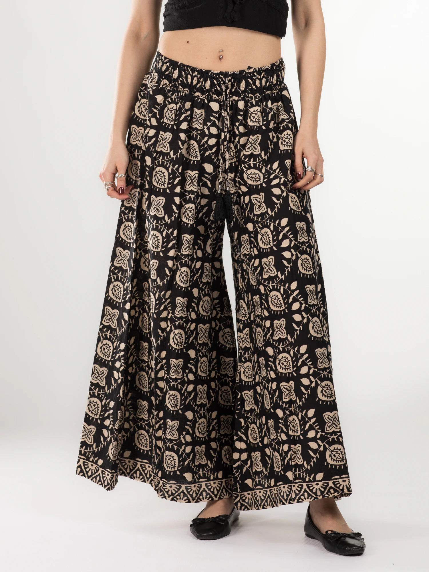 Primavara 2026 - Pantaloni din bumbac evazati cu elastic si snur in talie - Model 15