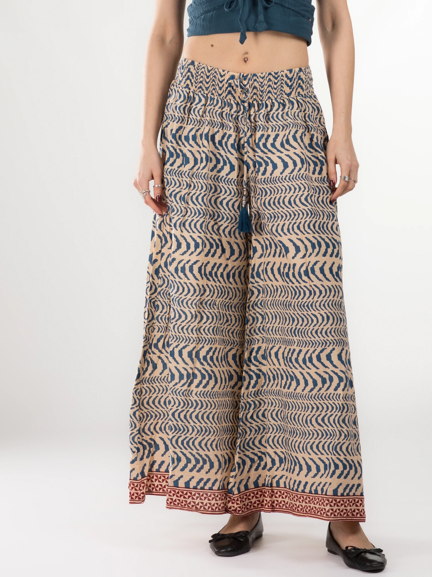 Primavara 2026 - Pantaloni din bumbac evazati cu elastic si snur in talie - Model 24