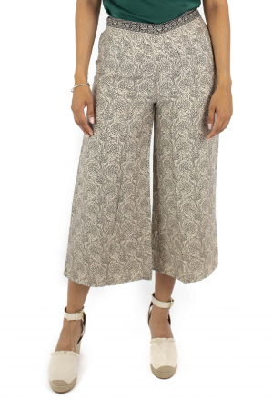 Pantaloni - Pantaloni evazati din material fluid cu print floral - MEPA0024