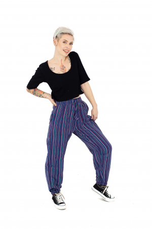 Pantaloni drepti in dungi cu buzunar la spate [1]