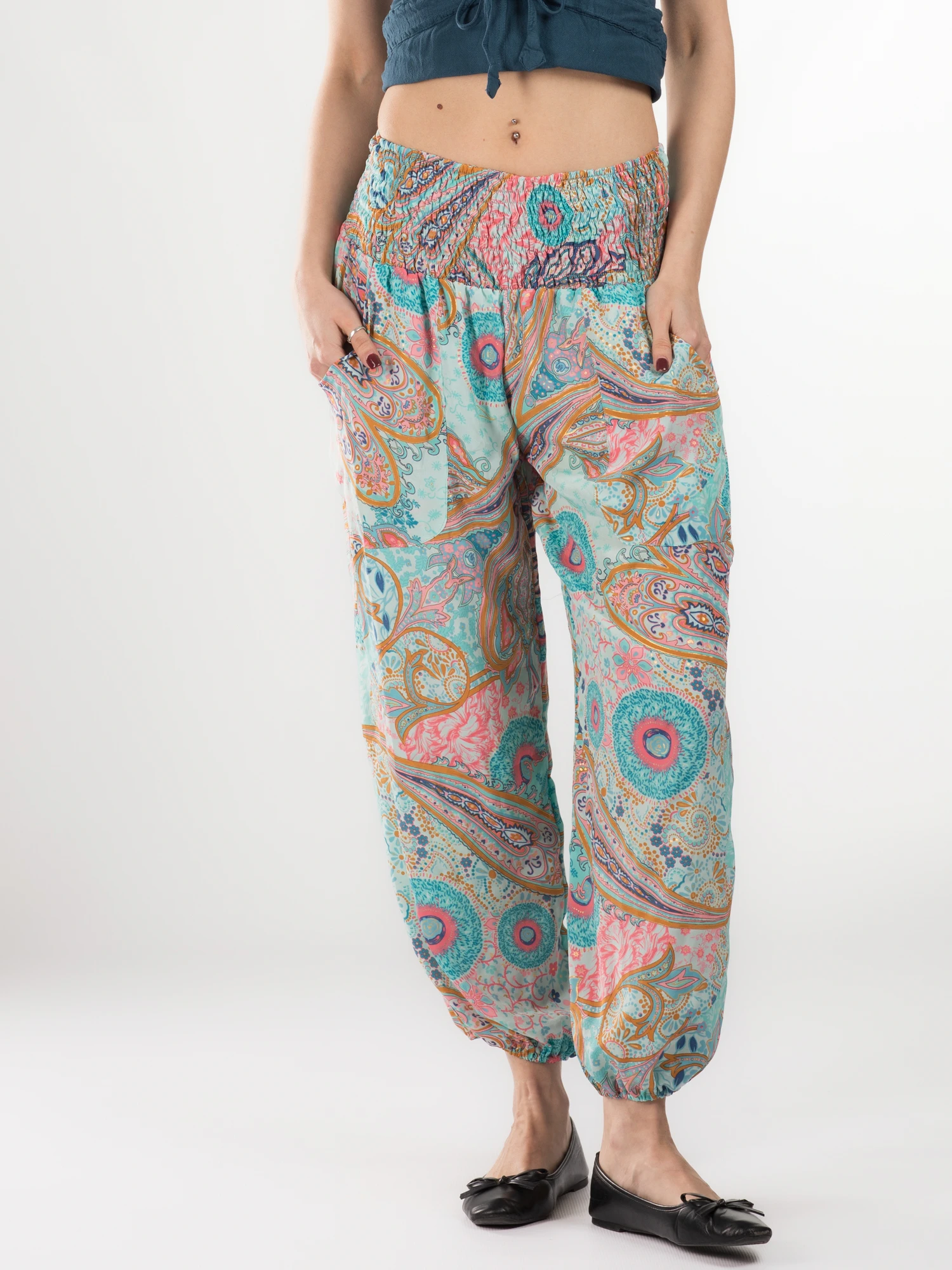 Primavara 2026 - Pantaloni Jasmine din material fluid - Model 1