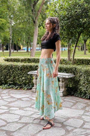 Pantaloni largi din material fluid cu print floral si fir auriu - Model 14 [2]