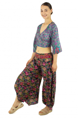 Pantaloni Petal Tips din material fluid - Model 3 [2]