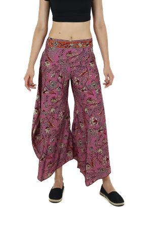 Pantaloni - Pantaloni Petal Tips din material fluid - Model 44