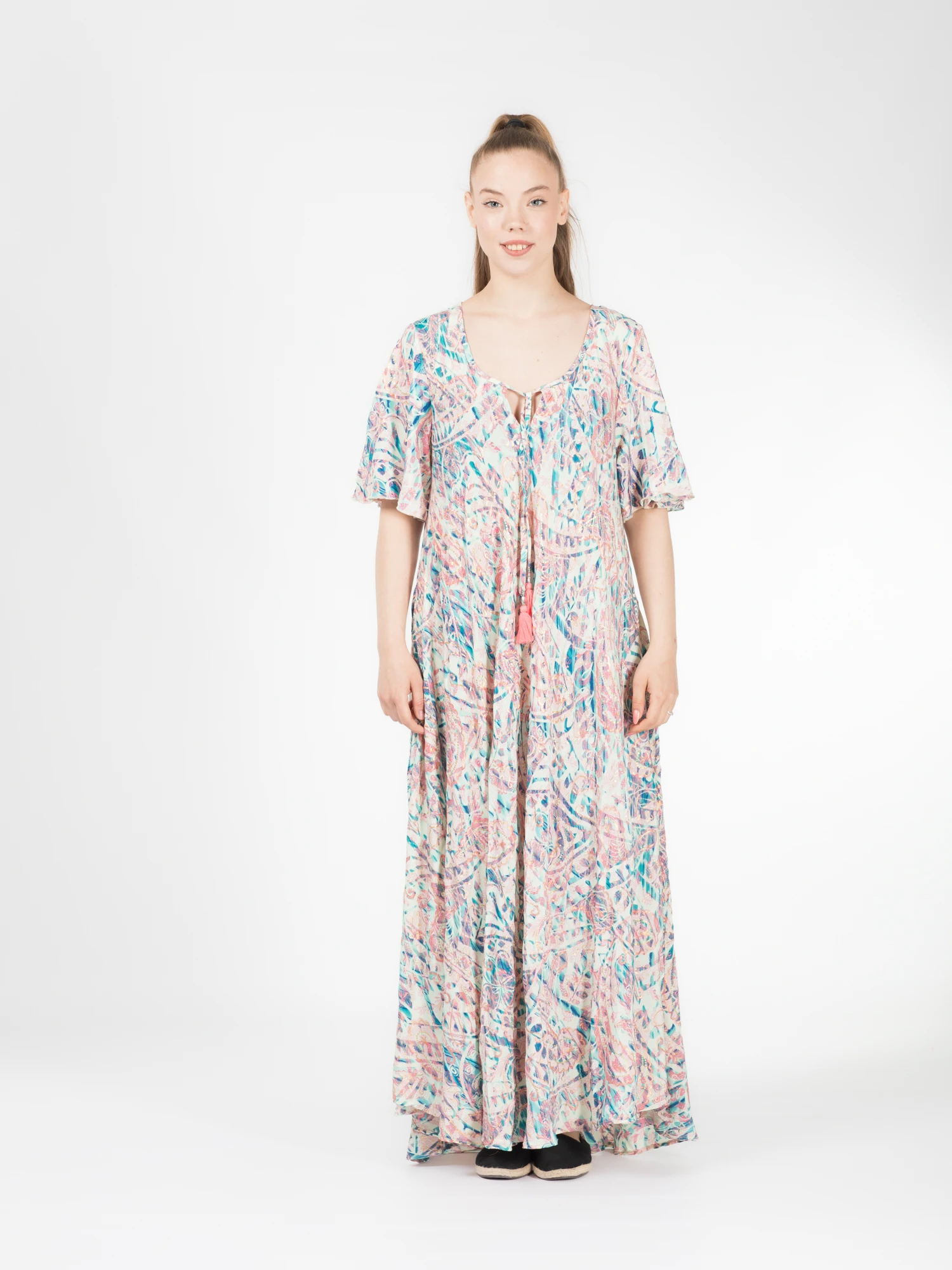 Rochii - Rochie boho lejeră din material fluid cu detalii aurii - Model 3