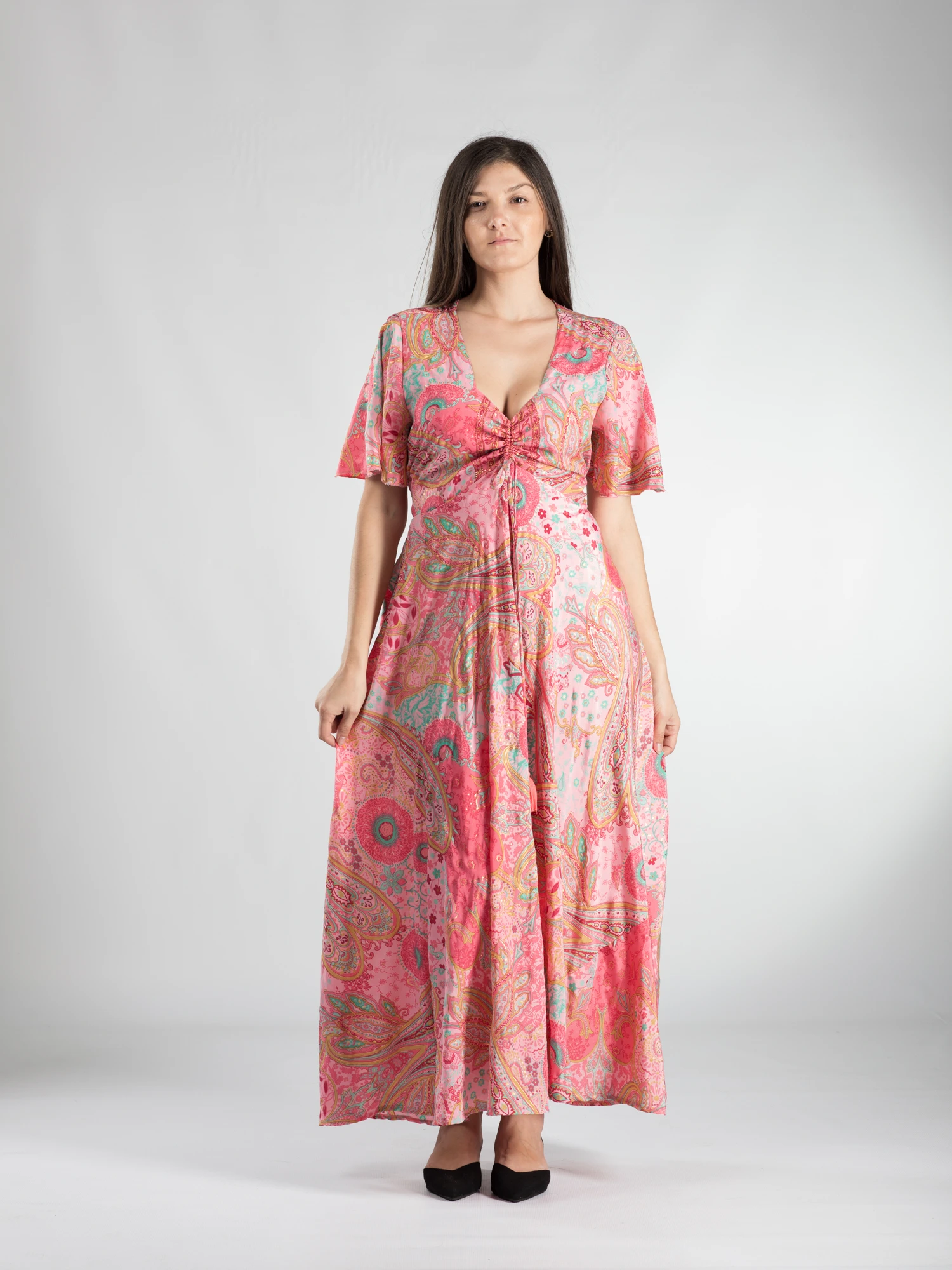 Primavara 2026 - Rochie boho lungă din material fluid cu șnur în talie și detali aurii - Model 7