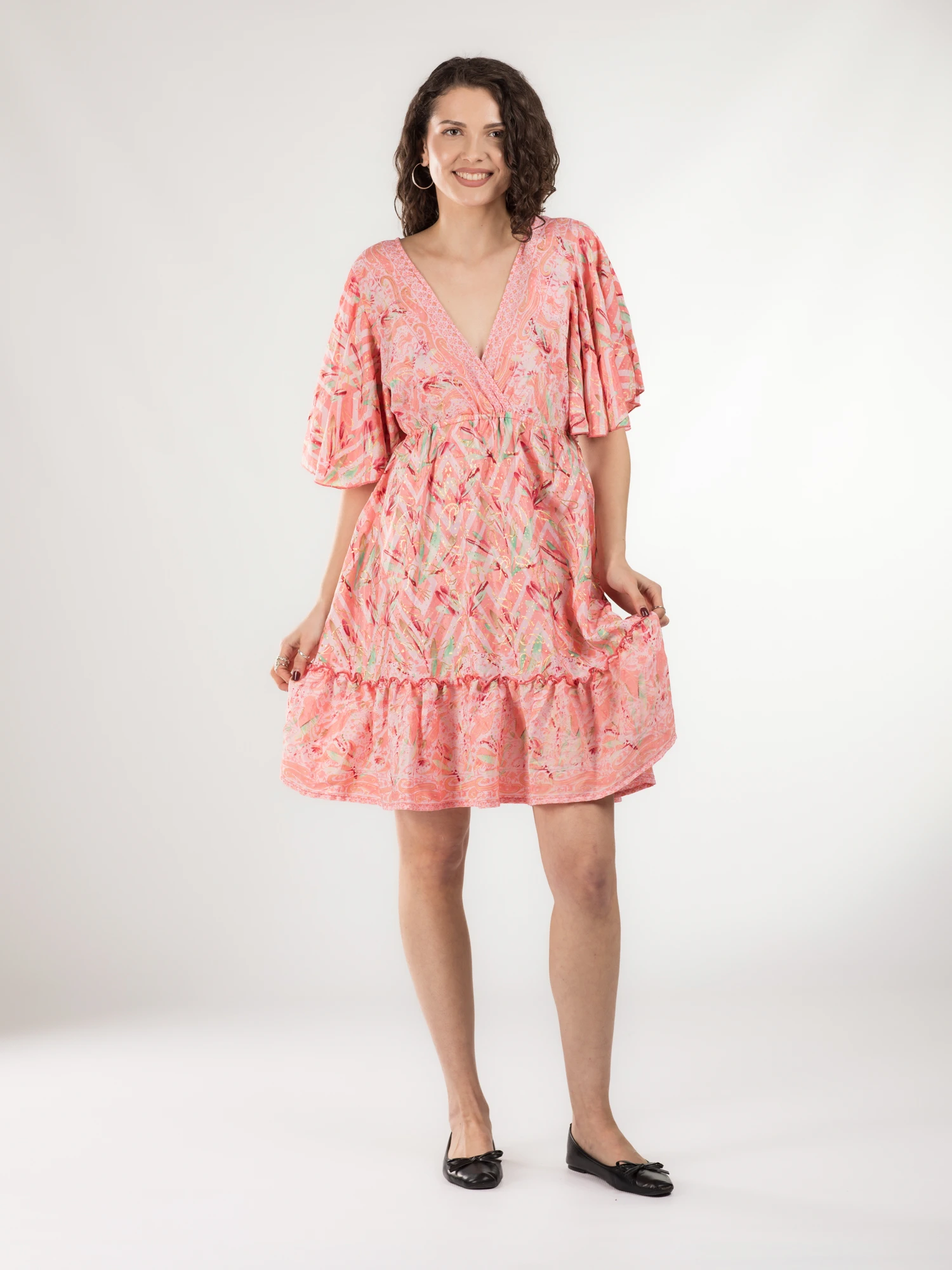 FEMEI - Rochie boho scurtă cu volănașe și print floral - Model 8