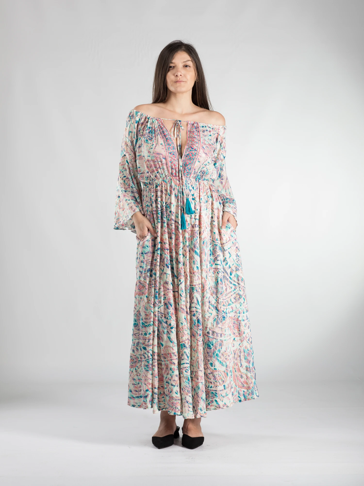 Primavara 2026 - Rochie lungă din material fluid cu mâneci 3/4 - Model 2