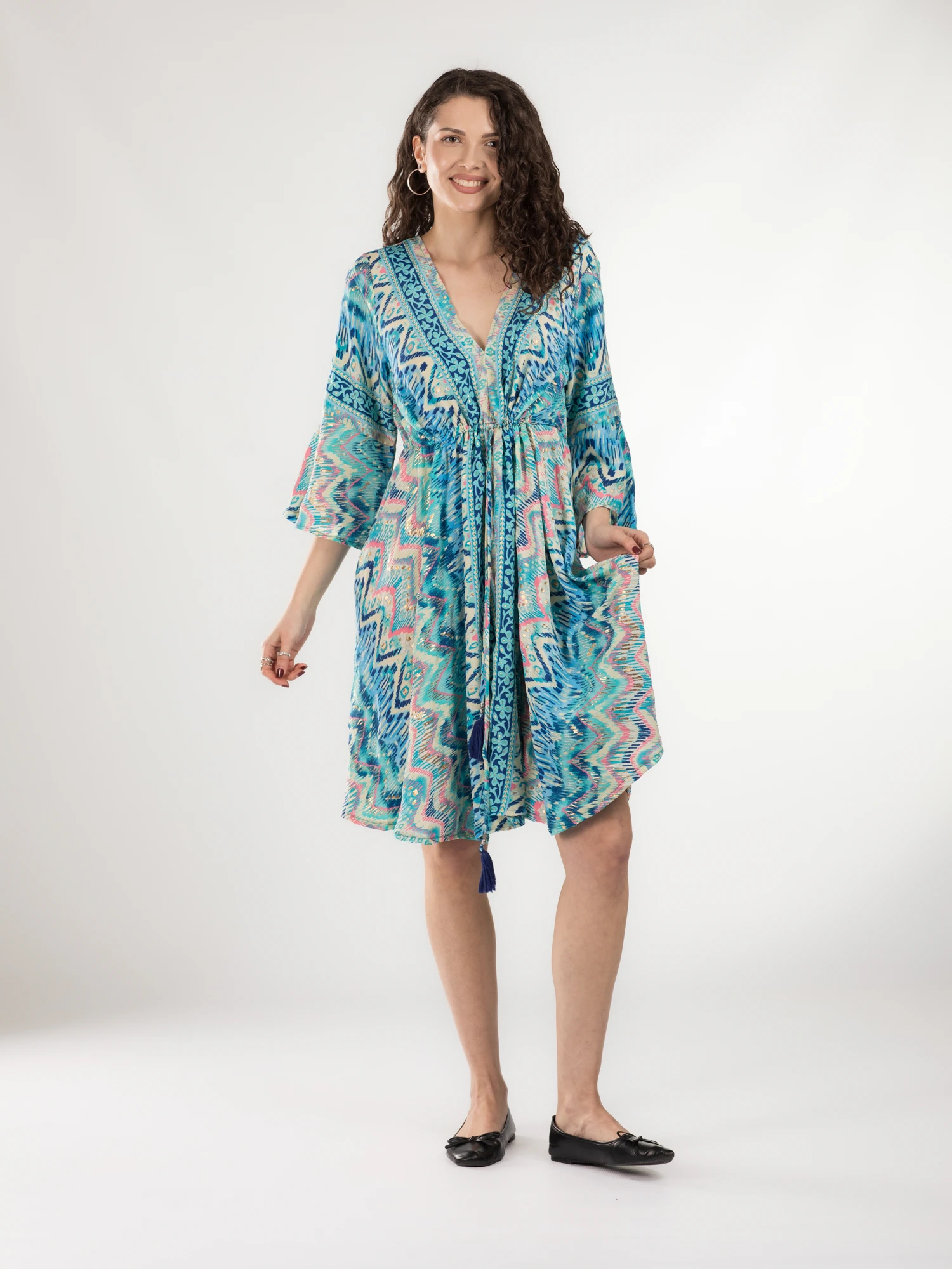 Primavara 2026 - Rochie midi din material fluid cu șnur în talie și mânecă lungă - Model 15