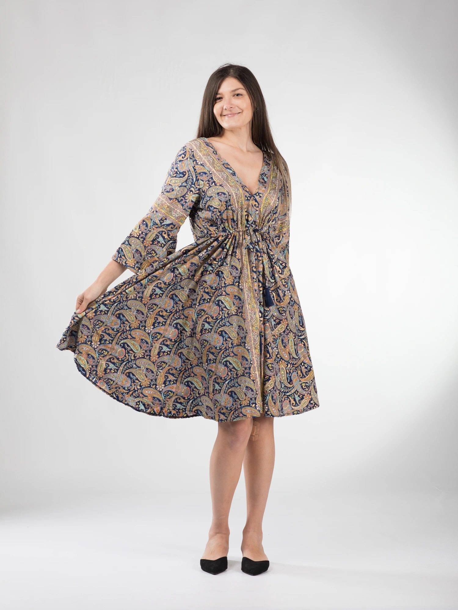 FEMEI - Rochie midi din material fluid cu șnur în talie și mânecă lungă - Model 20