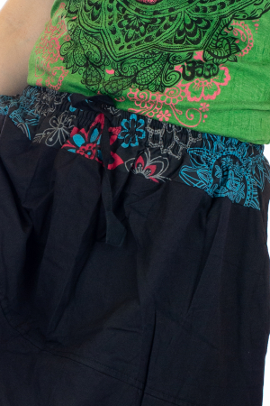Salvari negri cu print si broderie [3]