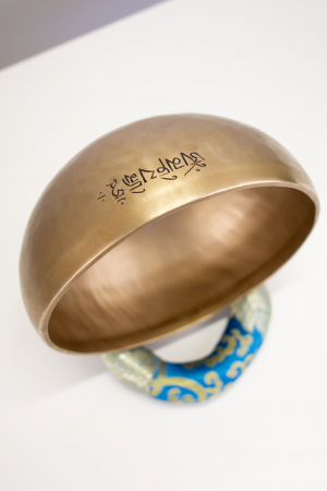 Singing Bowl Tibetan Autentic Forjat manual - Full Moon Antique Kata,  21 cm, 1,492 Kg [4]