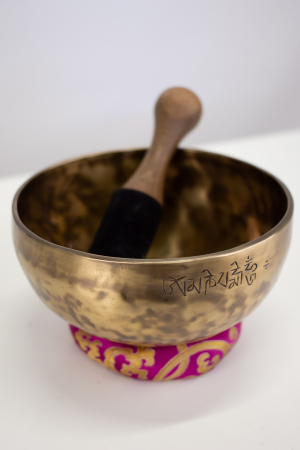 Singing Bowl Tibetan Autentic Forjat manual - Full Moon, 20 cm, 1,043 Kg [1]